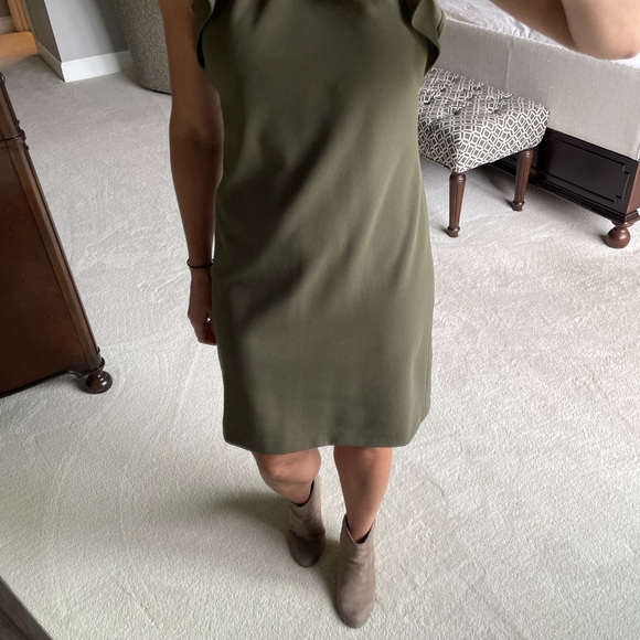 Calvin Klein Women’s Ruffle Cap Sleeve Mock Neck Dress Size 2 Caper - Picture 8 of 9